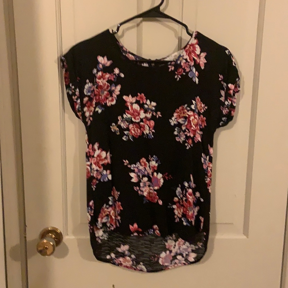 Pink Republic size small floral top